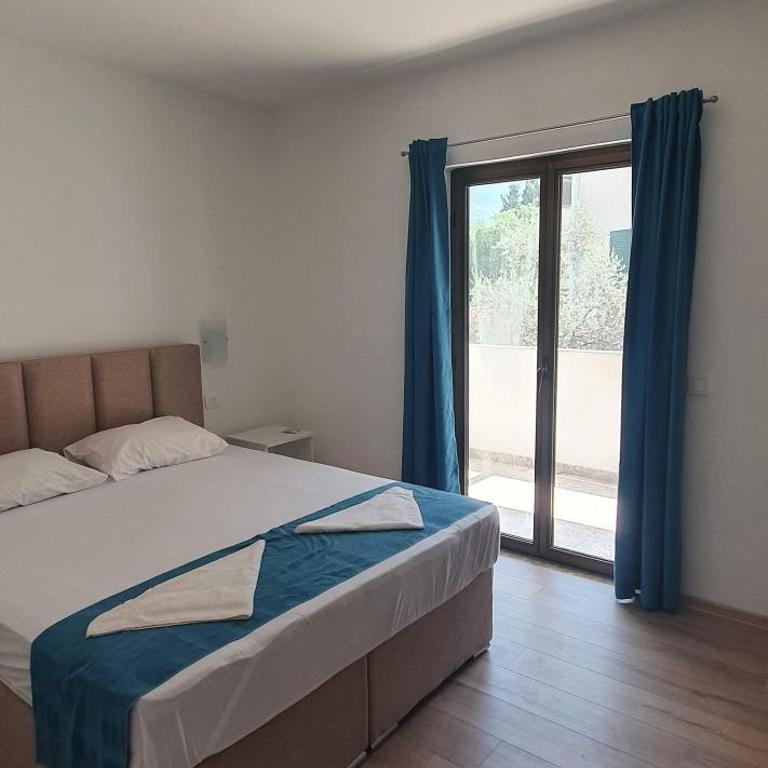 Guest house Mia Becici - Sobe i Apartmani - Double Room with Balcony - 4