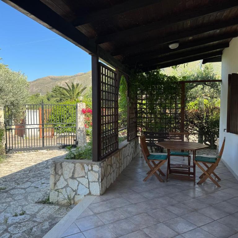 Villa Il Giardino di Rosa- 5 Min from the sea-Fraginesi - Two-Bedroom Villa - 4