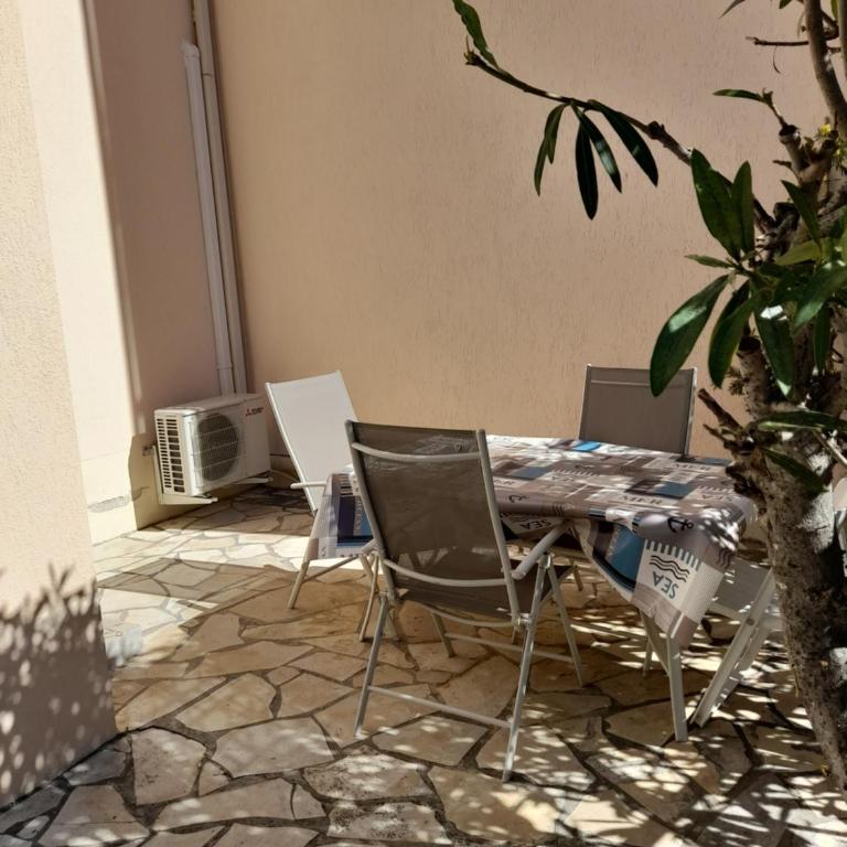 Sète climatisé 200 m plage parking - Apartment mit 1 Schlafzimmer - 3