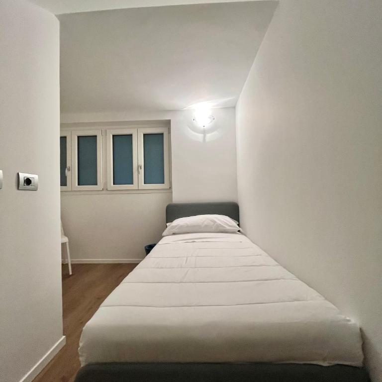 Central Side Apartment - Appartamento con 2 Camere da Letto - 27