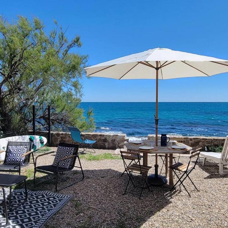 Le Cabanon, pieds dans l'eau, vue exceptionnelle - Two-Bedroom House - 2