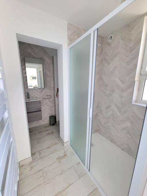 Le Cabanon, pieds dans l'eau, vue exceptionnelle - Two-Bedroom House - 19