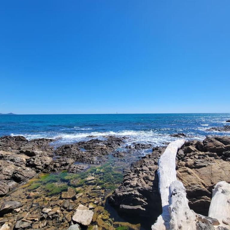 Le Cabanon, pieds dans l'eau, vue exceptionnelle - Two-Bedroom House - 27