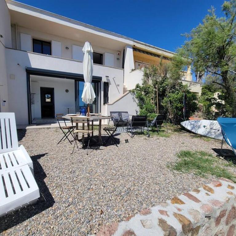 Le Cabanon, pieds dans l'eau, vue exceptionnelle - Two-Bedroom House - 13