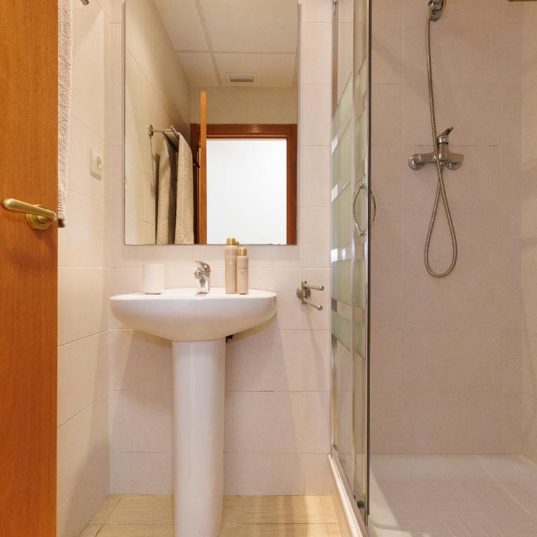 UHC TRAMUNTANA FAMILY COMPLEX - Apartamento de 3 dormitorios - 23