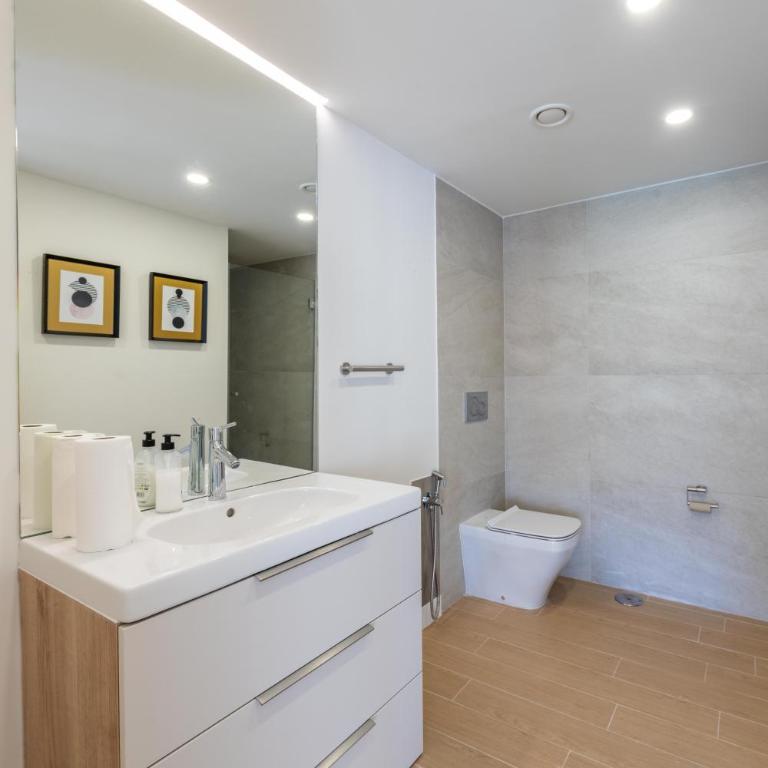 Tranquil Oasis Luxury Villa - Three-Bedroom Villa - 39