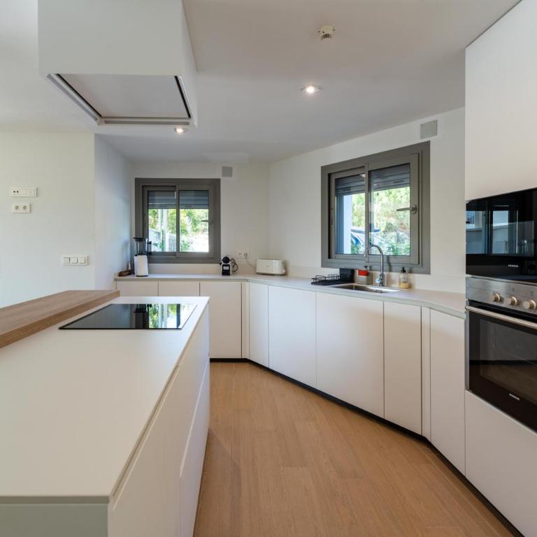Tranquil Oasis Luxury Villa - Three-Bedroom Villa - 36