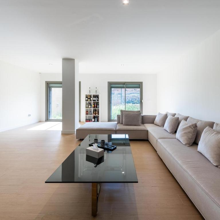 Tranquil Oasis Luxury Villa - Three-Bedroom Villa - 18