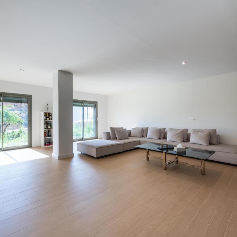 Tranquil Oasis Luxury Villa - Three-Bedroom Villa - 20