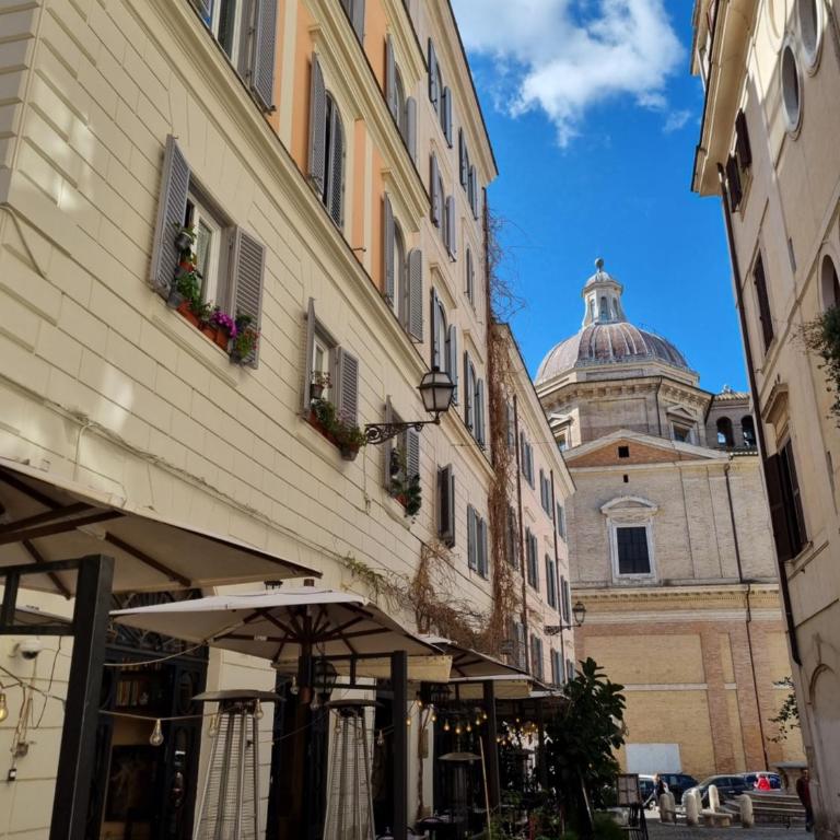 Colosseum Historic Apartment - 17th Century Building - Appartamento con 1 Camera da Letto - 57