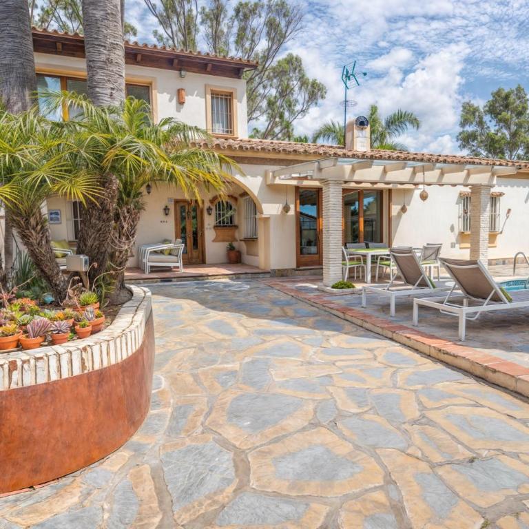 Villa Luna- Pool with Jacuzzi by the Beach - Villa - 18