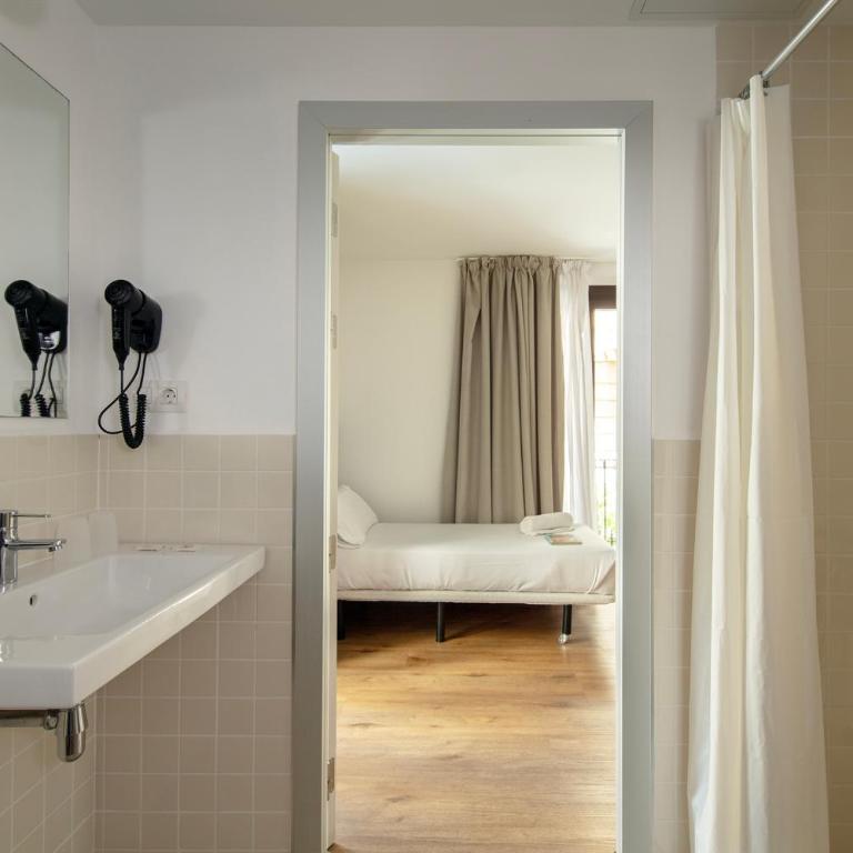 Som Nit Port Vell - Triple Room - 15