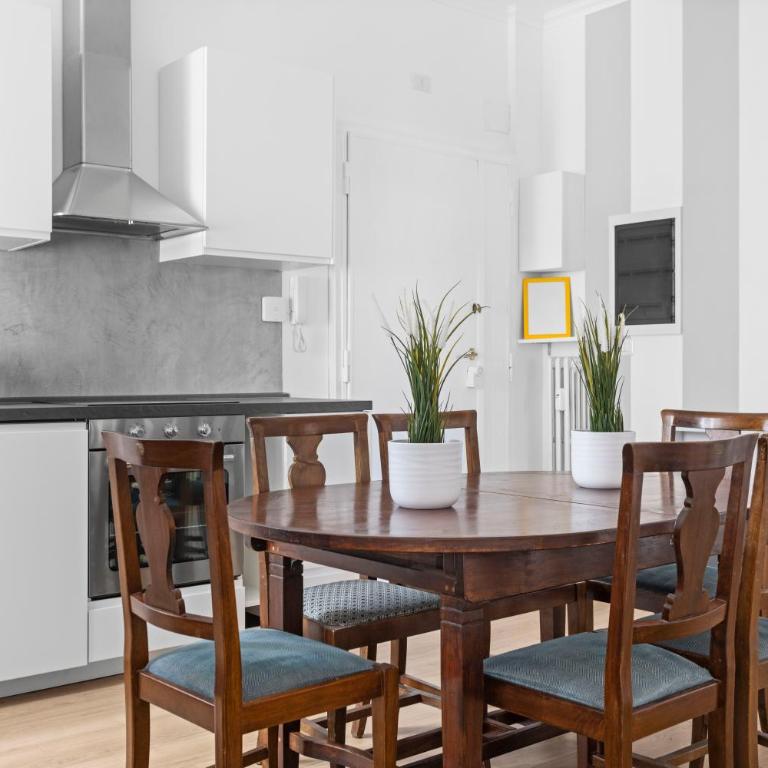 Sunny House Gianicolo - Appartamento con 3 Camere da Letto - 8
