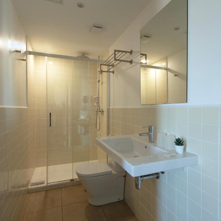 Som Nit Port Vell - Superior Twin Room with Port View - 25