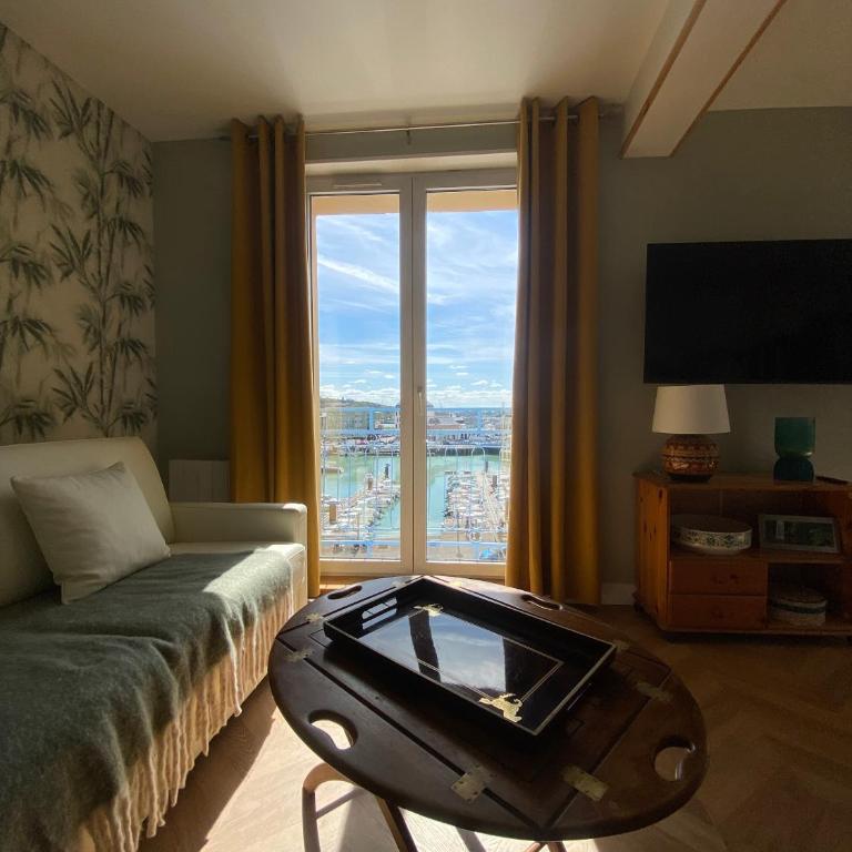 Établissement 3 étoiles avec ASCENSEUR, 3 appartements lumineux vue port avec balcon, 200m de la mer, Wifi Fibre, tous service inclus - Appartement 1 Chambre avec Balcon et Vue sur Mer - 8