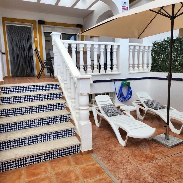 Triplex Adosado de cuatro dormitorios de esencia marítima a 2 minutos de la playa! - Casa de 4 dormitorios - 13
