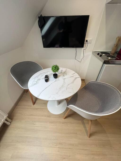 Esprit France, joli studio au coeur de Mulhouse - Appartement 1 Chambre - 9