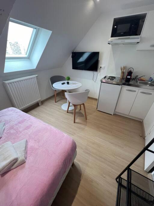Esprit France, joli studio au coeur de Mulhouse - Appartement 1 Chambre - 10