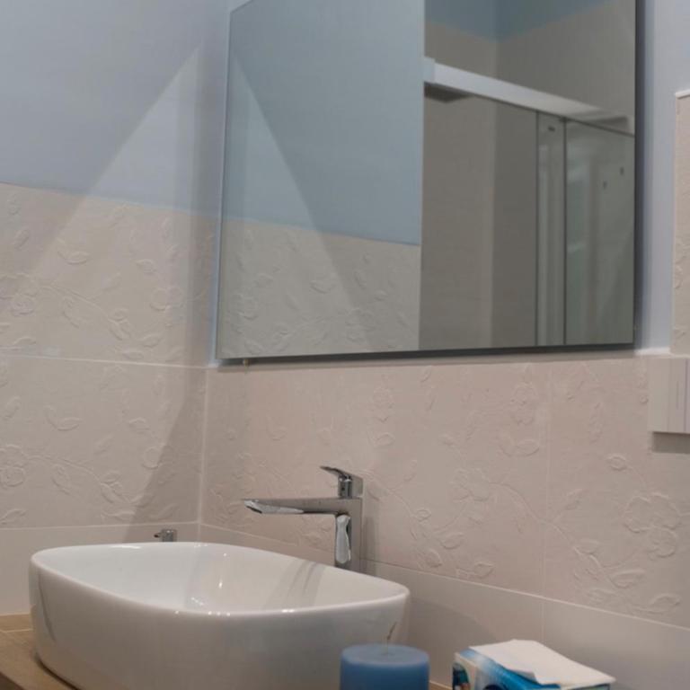 Sapore di Sale - Camera Matrimoniale con Bagno Privato - 10