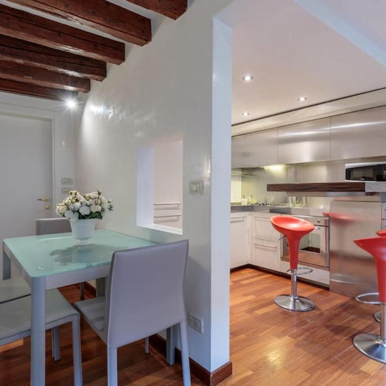 2 min da Piazza san Marco L-Home Venice - Appartamento con 2 Camere da Letto - 3