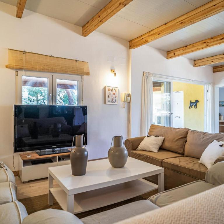 Nice Home In Chiclana De La Fronter - Casa de vacaciones de 5 dormitorios - 3