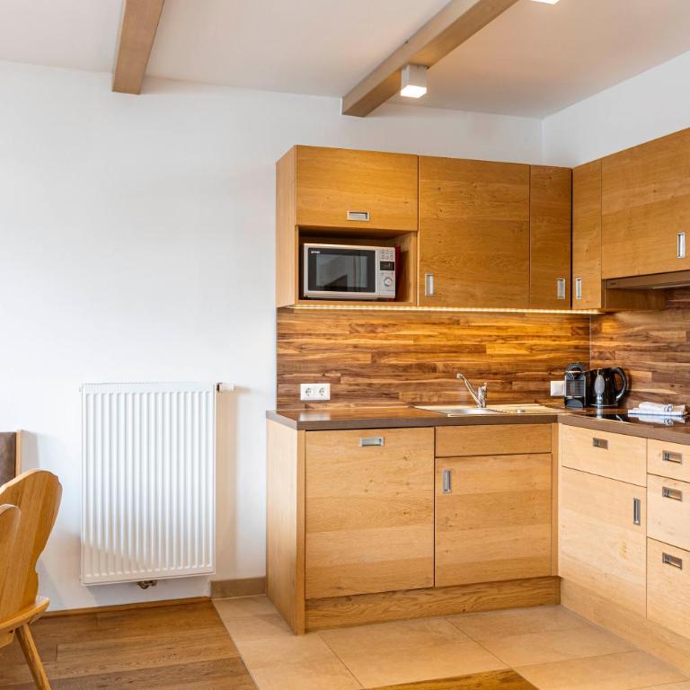 Almresort Gartnerkofel Nassfeld - Chalet with two bedrooms (up to 6 persons) - 4