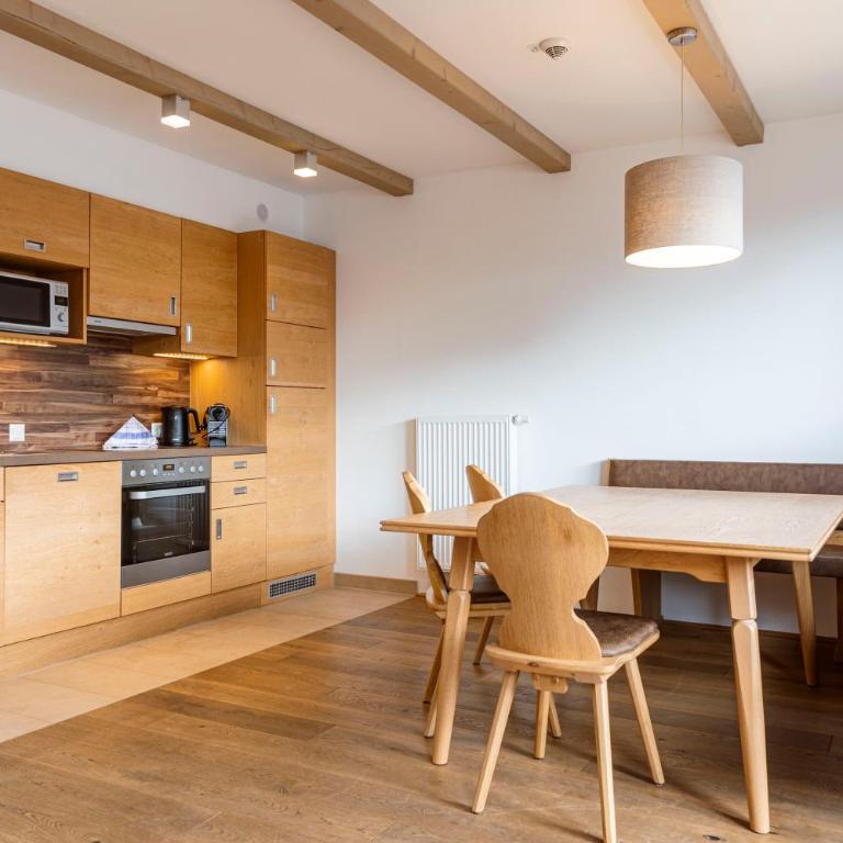Almresort Gartnerkofel Nassfeld - Superior Chalet with two bedrooms and sauna (up to 6 persons) - 5