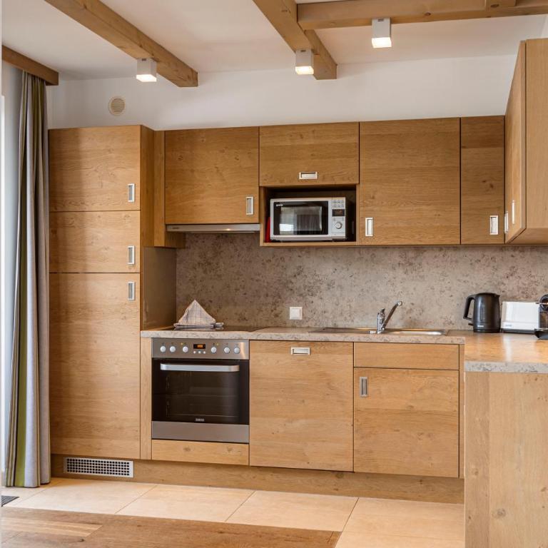 Almresort Gartnerkofel Nassfeld - Superior Chalet with four bedrooms with sauna (up to 12 persons) - 3