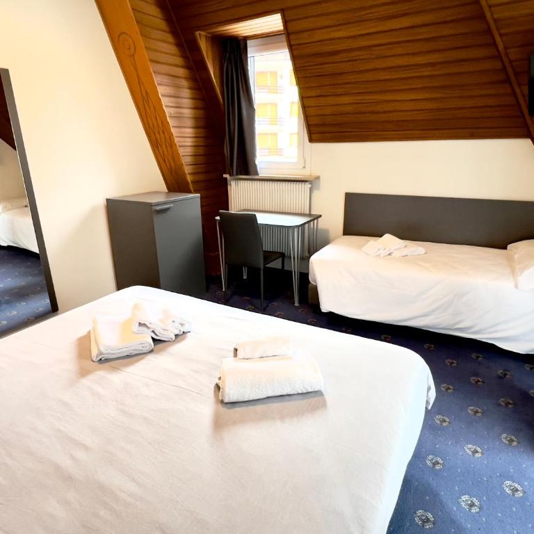 Hotel Regina del Bosco - Superior Dreibettzimmer - 2