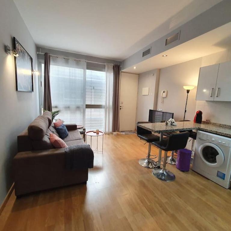 Modern apartment a few minutes to the center - TriP - One-Bedroom Apartment - 5