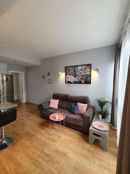 Modern apartment a few minutes to the center - TriP - One-Bedroom Apartment - 13