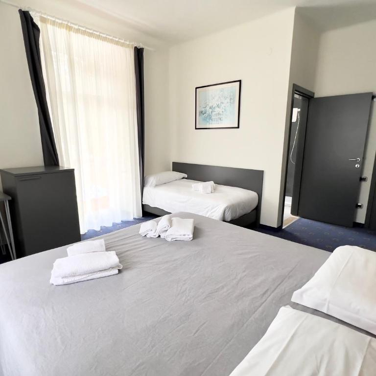 Hotel Regina del Bosco - Zimmer mit Kingsize-Bett - Barrierefrei/befahrbare Dusche - 1