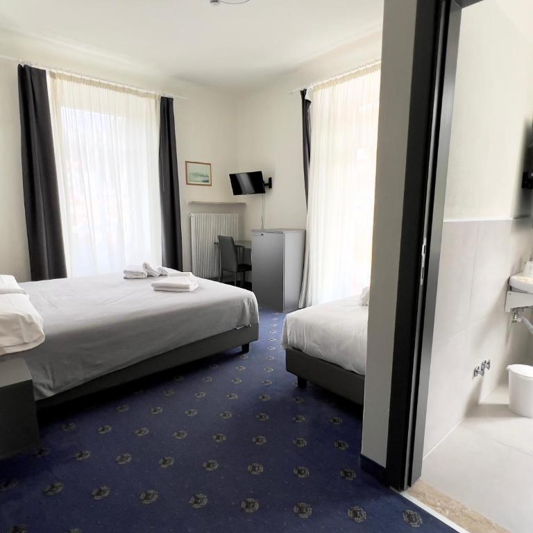 Hotel Regina del Bosco - Zimmer mit Kingsize-Bett - Barrierefrei/befahrbare Dusche - 4