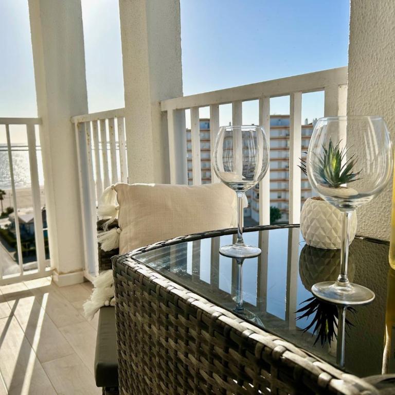 GATU Villa Salada, junto la playa, parking, terraza, aire acc, piscina, wifi Sólo familias o grupos mayores de 21 años - Apartamento de 1 dormitorio con balcón y vistas al mar - 5