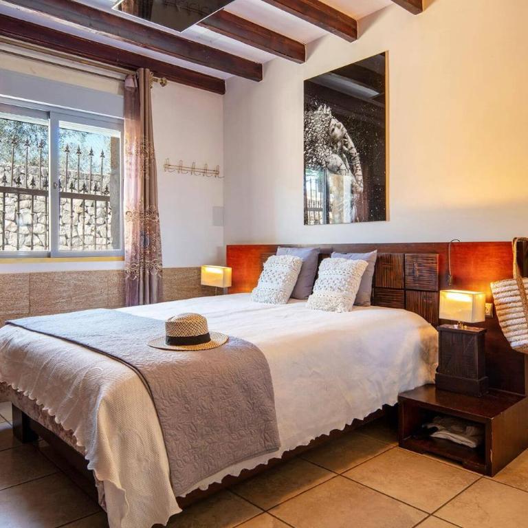 Villa Goldensol by Villa Plus - Villa - 11