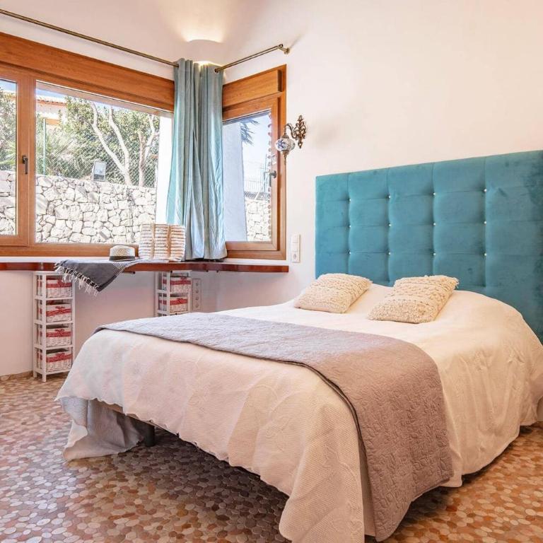 Villa Goldensol by Villa Plus - Villa - 13