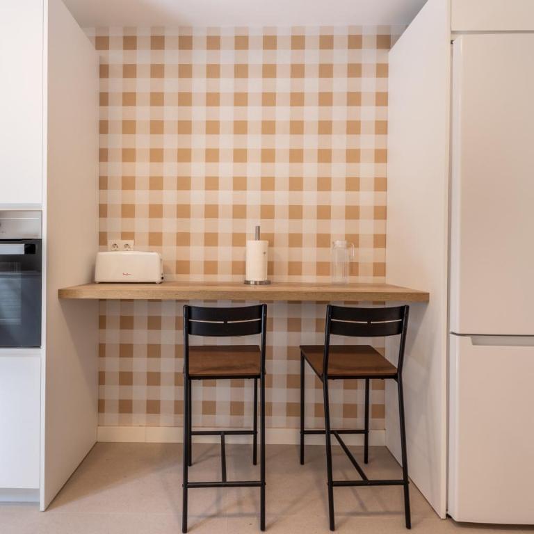 Puppy by People Rentals - Apartment - 9