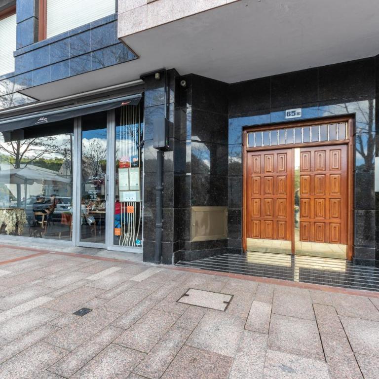 Puppy by People Rentals - Apartment - 27