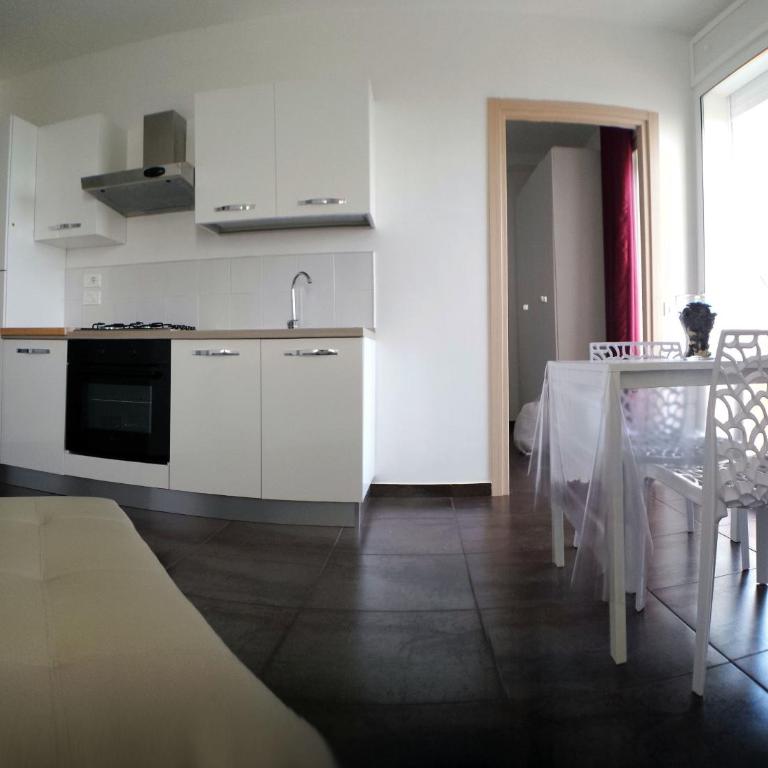Europa 41 - One-Bedroom Apartment with Sea View - 29