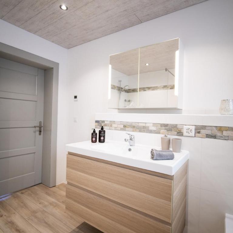 Chasa Schilana 84 - Apartment mit 2 Schlafzimmern - 16