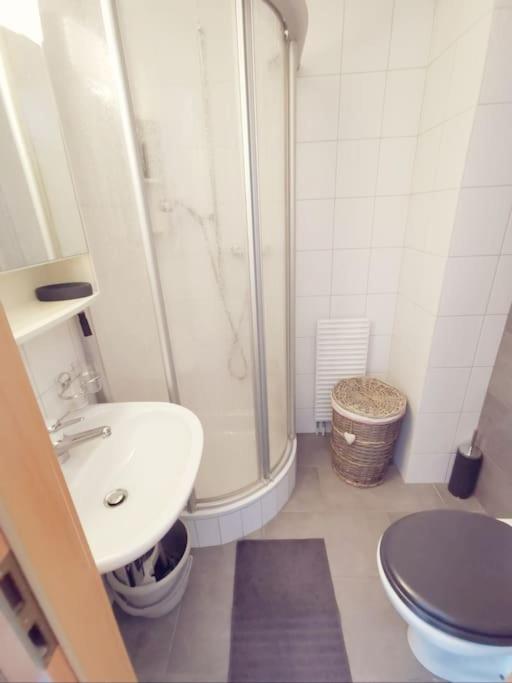 Charmant appartement avec balcon et parking privé - Apartment mit 1 Schlafzimmer - 11