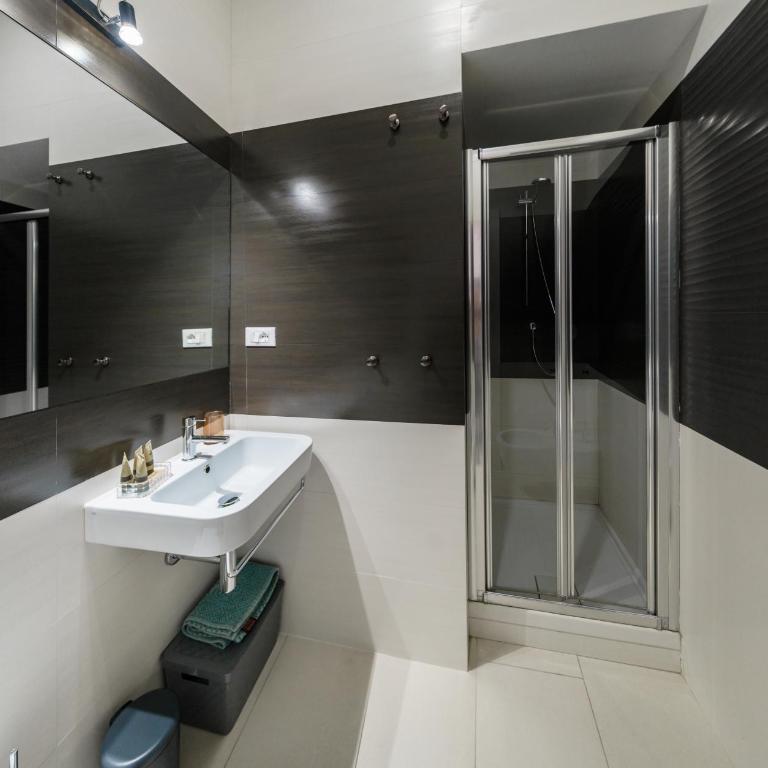 B&B Lerici Al Mare - Camera Matrimoniale con Bagno Privato - 5