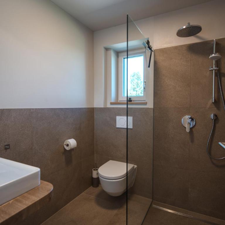 Stilvolles Ferienhaus Südsteiermark ruhige Lage top Aussicht & E-Ladestation - Haus mit 3 Schlafzimmern - 25
