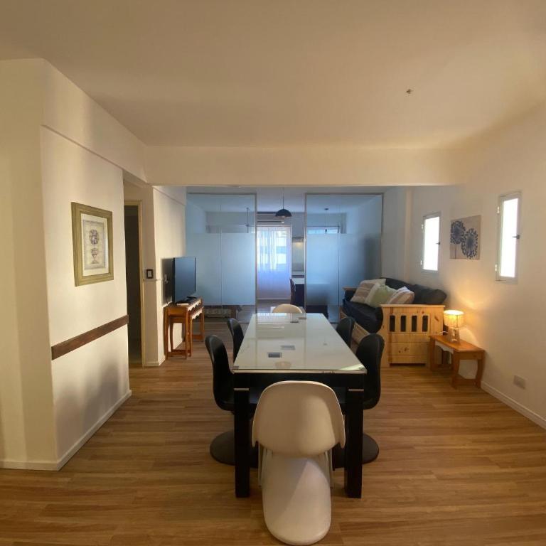 Obelisco - Super céntrico - Apartamento de 3 dormitorios - 1