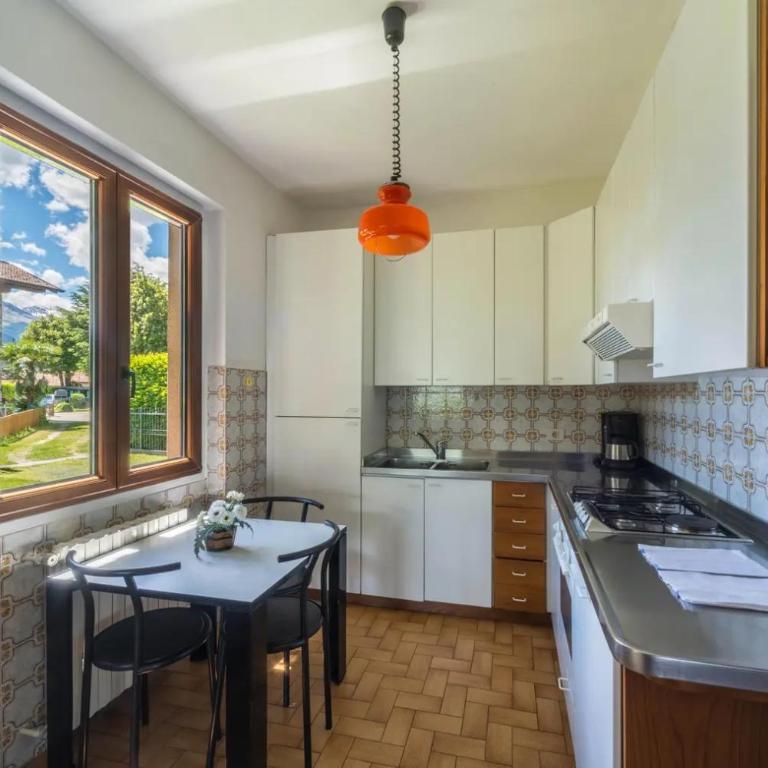 Villa Rita - Appartamento con 3 Camere da Letto e Vista Lago - 25