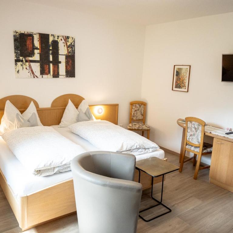 Garni Meinrad - Doppelzimmer mit Balkon - 1
