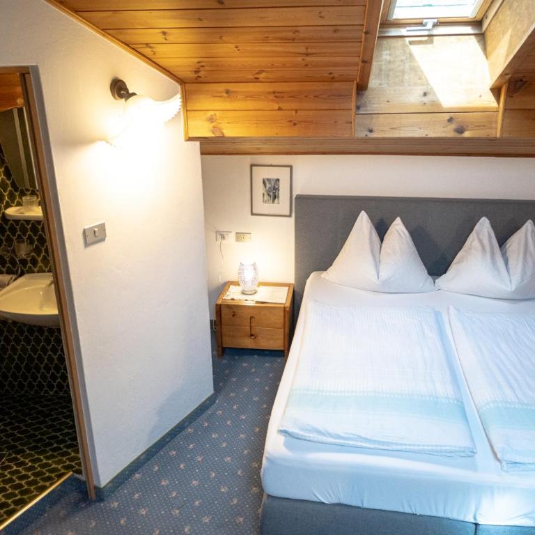 Garni Meinrad - Economy Doppelzimmer - Dachgeschoss - 2
