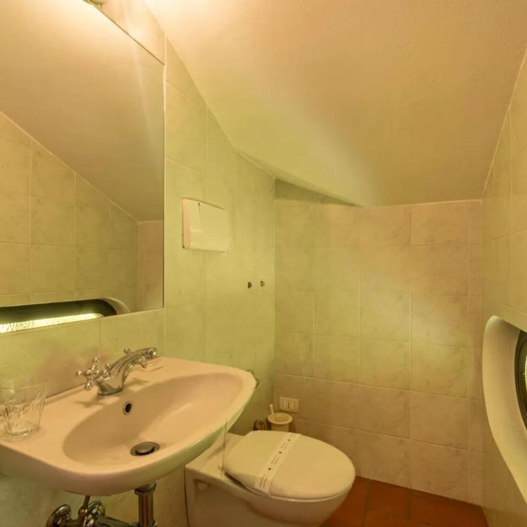 Villa Rita - Appartamento con 2 Camere da Letto e Vista Lago - 8