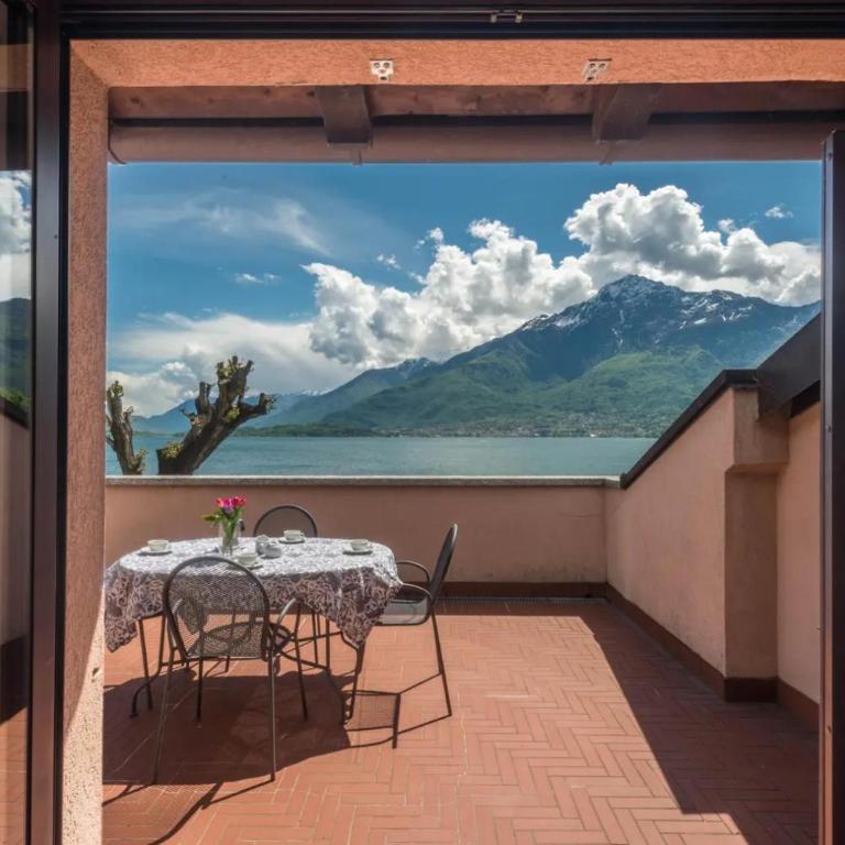 Villa Rita - Appartamento con 2 Camere da Letto e Vista Lago - 16