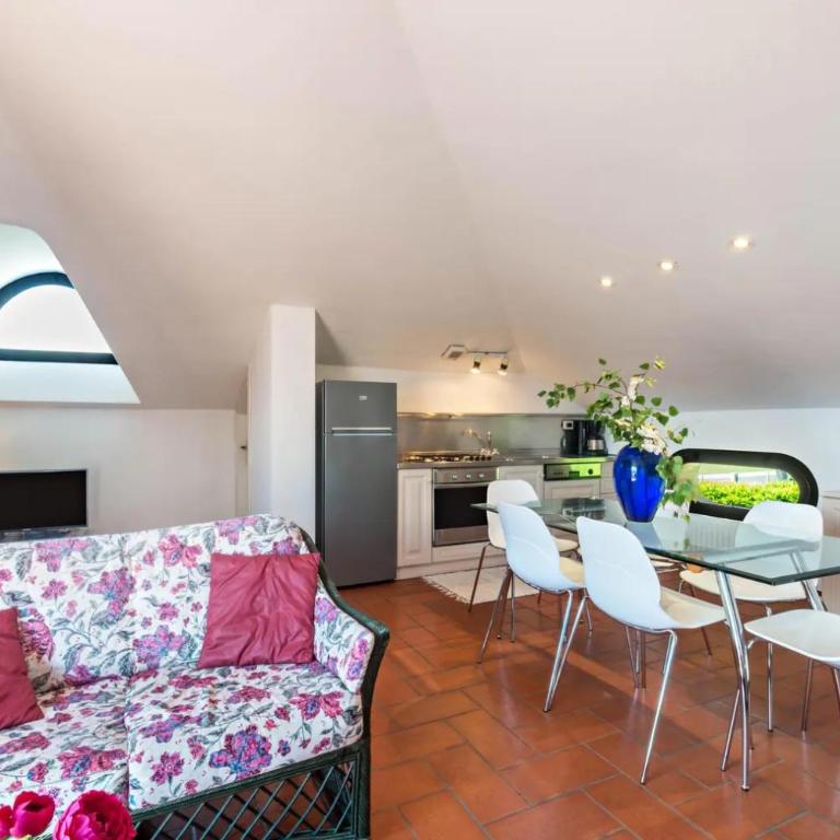 Villa Rita - Appartamento con 2 Camere da Letto e Vista Lago - 17